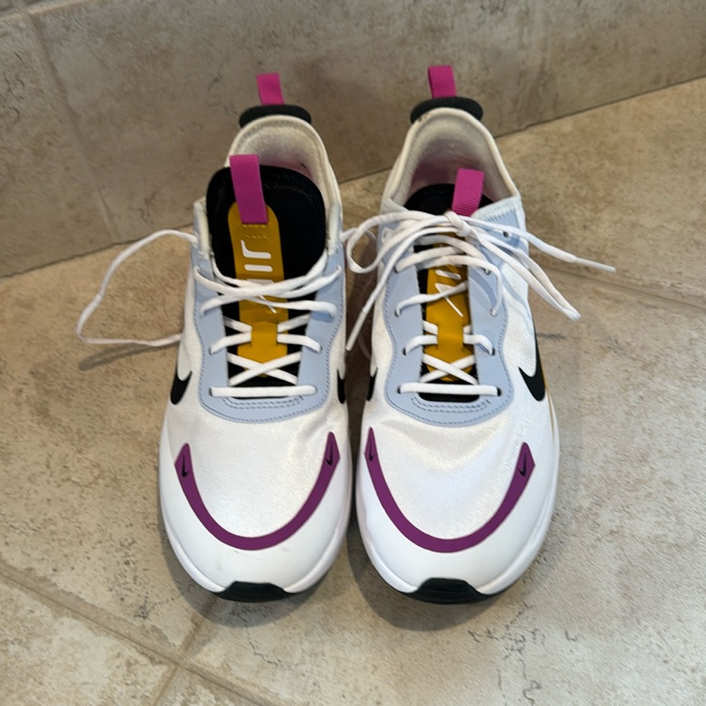 Nike AirMax shoes women sz8 NWOT
